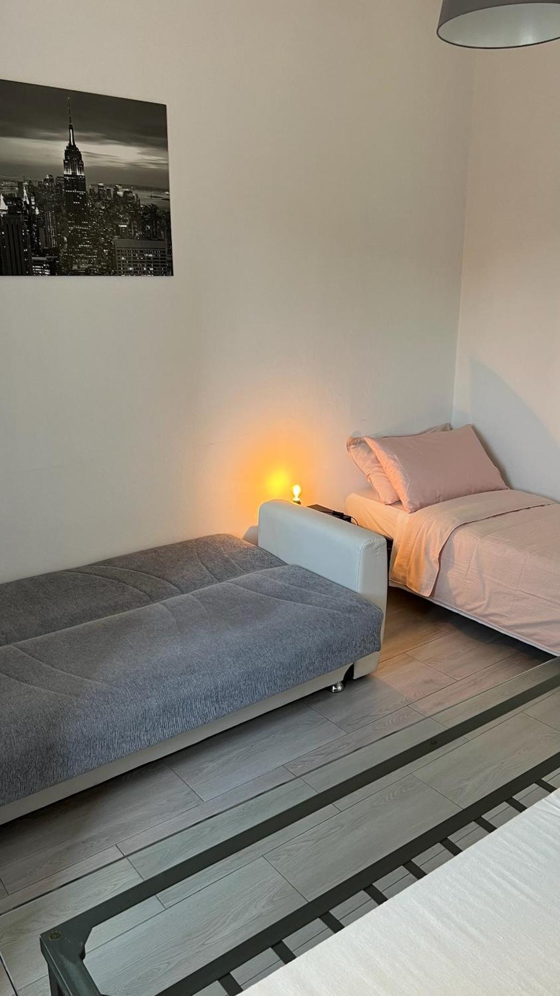 Апартаменты Rafael Milano - 10 Min From Linate Airport, Centrale Fs, Ospedale San Raffaele Экстерьер фото